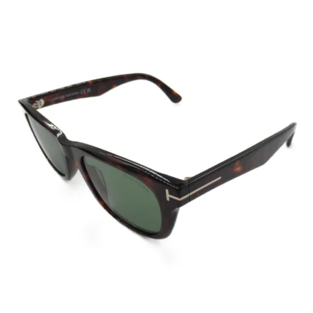 Tom Ford Pre-owned Plastic sunglasses Green Dames
