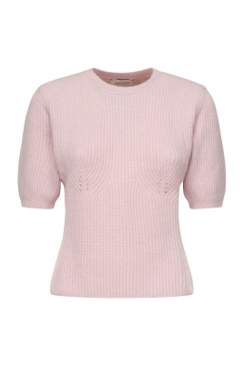 pink-sweater-with-round-neck