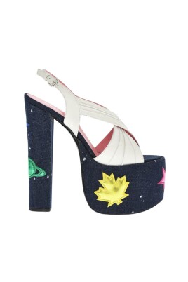 sandales-plateforme-en-denim