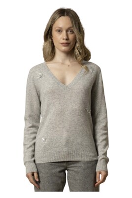 chic-v-neck-sweater-with-ornate-detailing