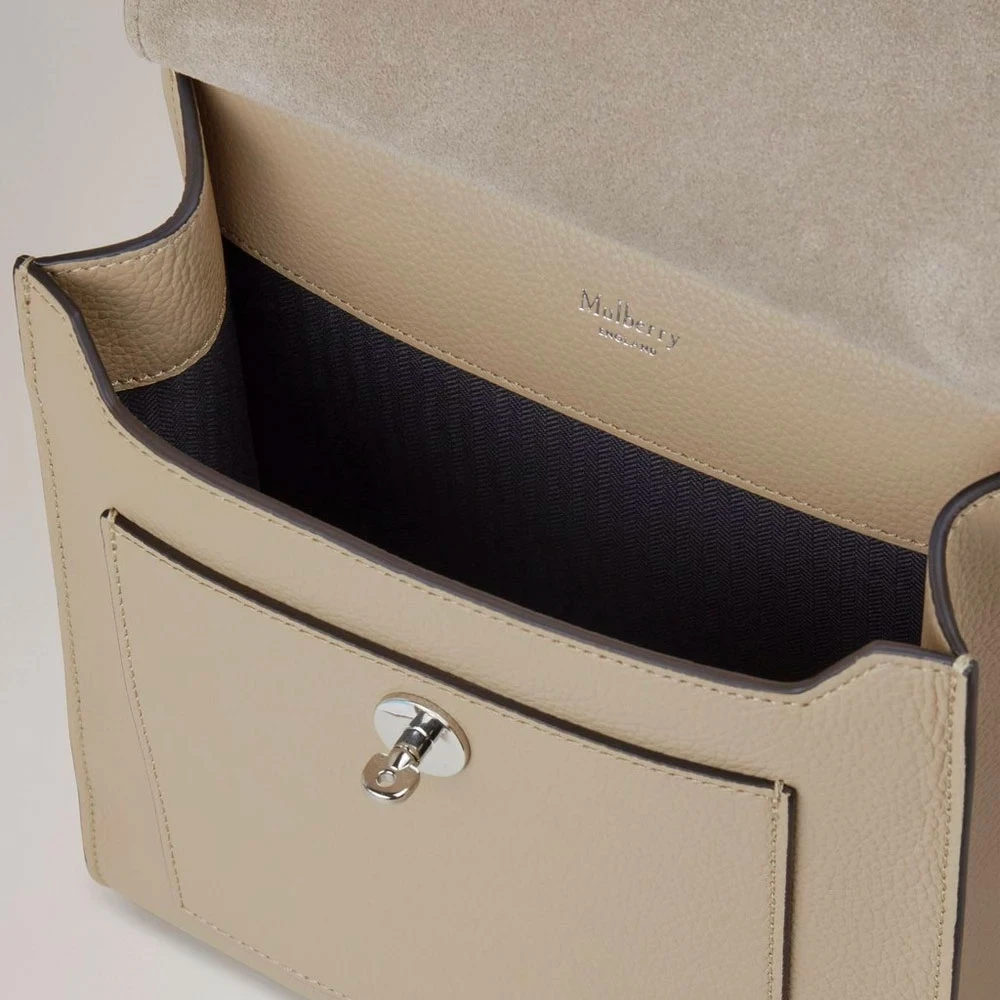 Mulberry Klassieke Unisex Tas met Verstelbare Leren Band Beige Dames