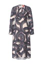 midi-jurk-die-de-taille-accentueert