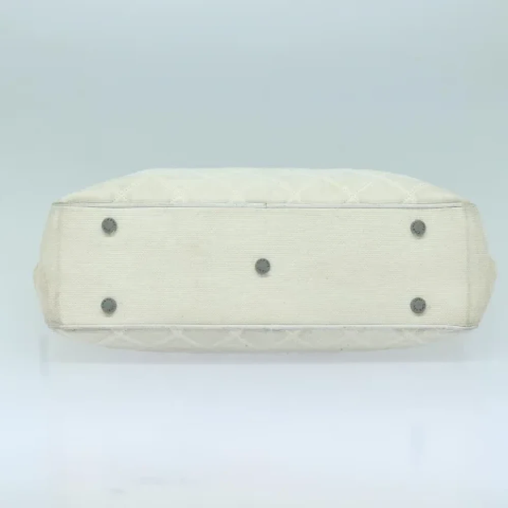 Chanel Vintage Pre-owned Canvas handbags White Dames