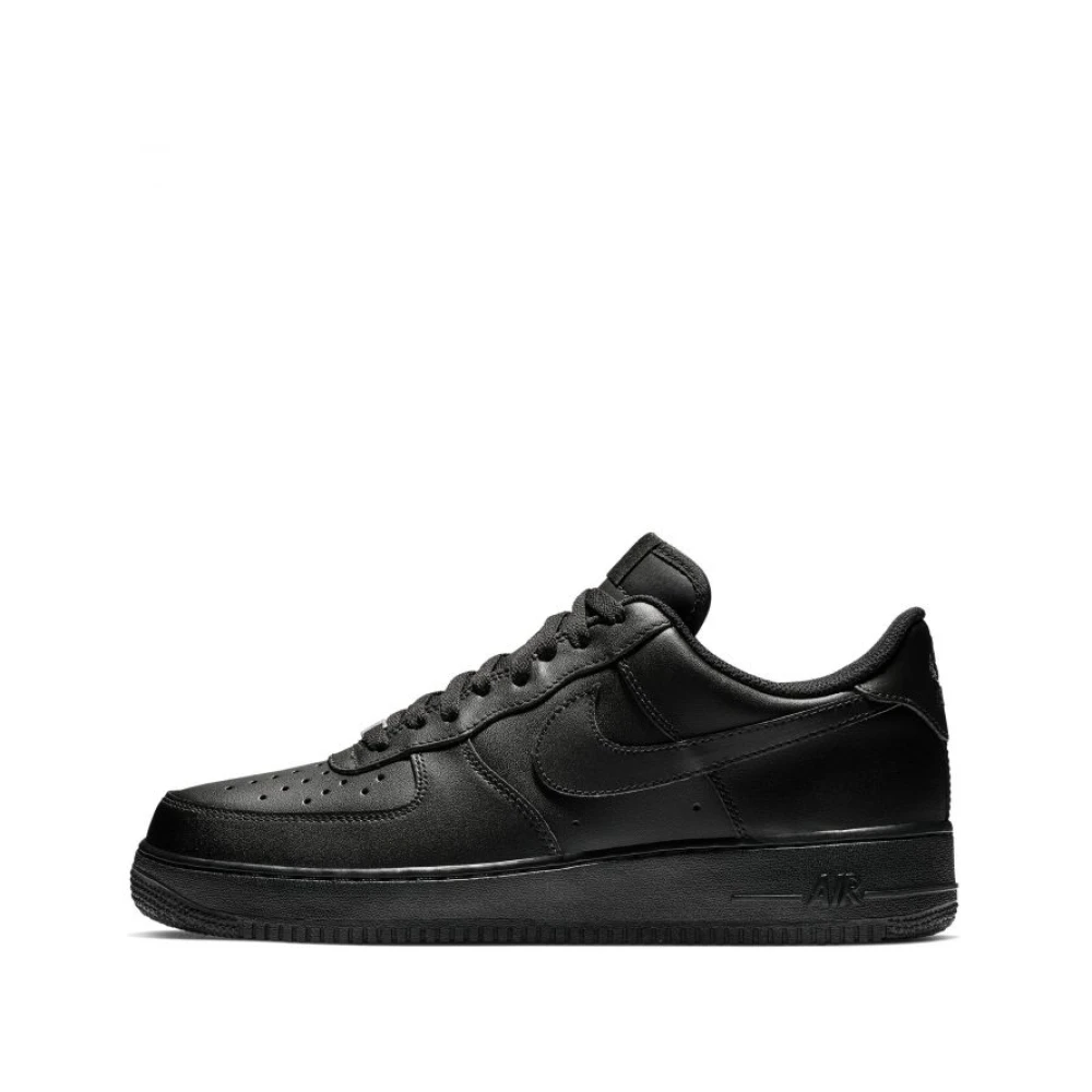 Nike Men's Black Skateboarding, 9 Uk, Low `07 Air Force Trainers