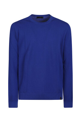 stylish-knit-sweater