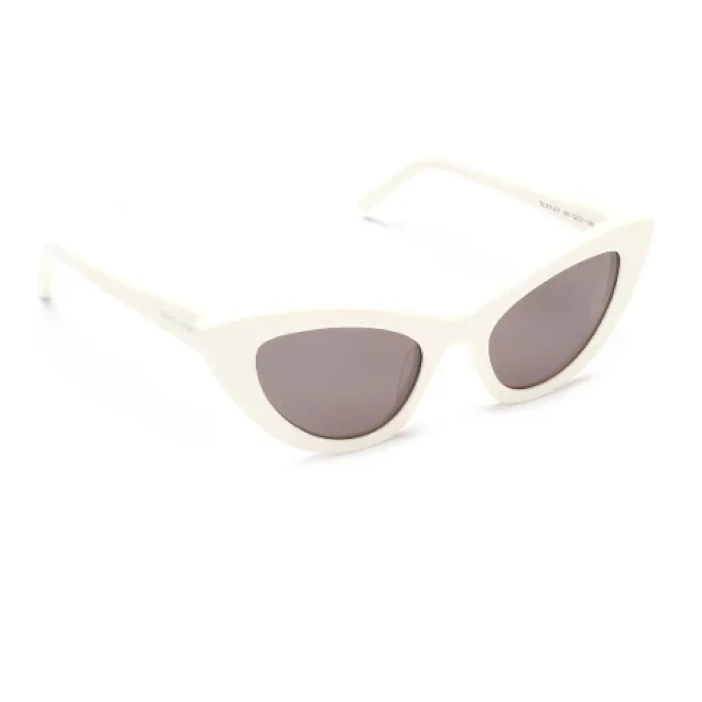 Yves Saint Laurent Vintage Pre-owned Plastic sunglasses White Dames