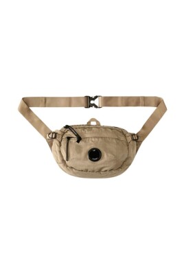 nylon-crossbody-pack