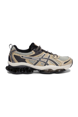 beige-sneakers-with-advanced-technology