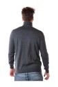 pull-chaleureux-en-tricot