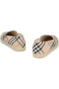 espadrilles-en-lin-avec-motif-a-carreaux