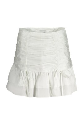 jupe-courte-blanche-avec-details-contrastes