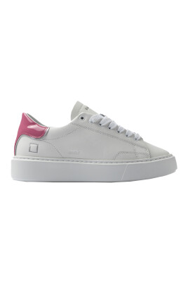 white-leather-sneakers-with-fuchsia-detail