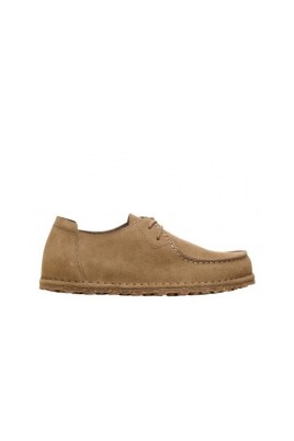 beige-flat-shoes-anatomical-moccasin