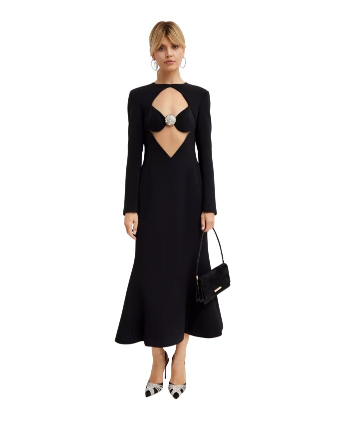 robe-maxi-noire-avec-ornement-en-cristal