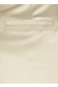 green-linen-shorts-with-pockets