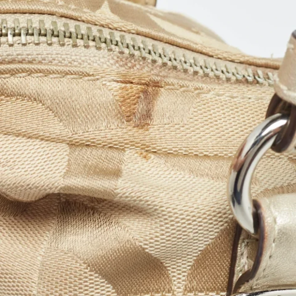 Coach Pre-owned Canvas shoulder-bags Beige Dames