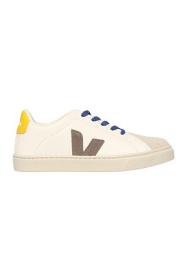 white-kids-sneakers-comfort-style