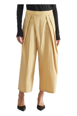 wide-leg-trousers