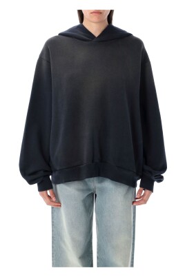 pull-en-tricot-noir-avec-logo-ss25