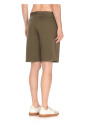 shorts-en-coton-vert-avec-poches