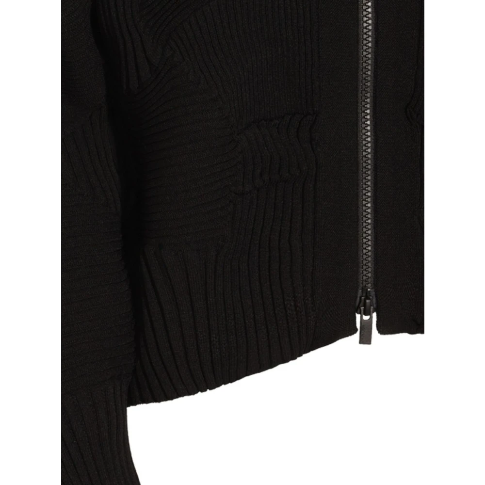 Issey Miyake Stijlvolle Kone Jas Black Dames