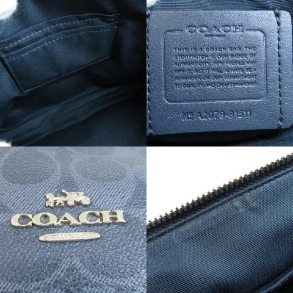 Coach Pre-owned Plastic shoulder-bags Blue Dames