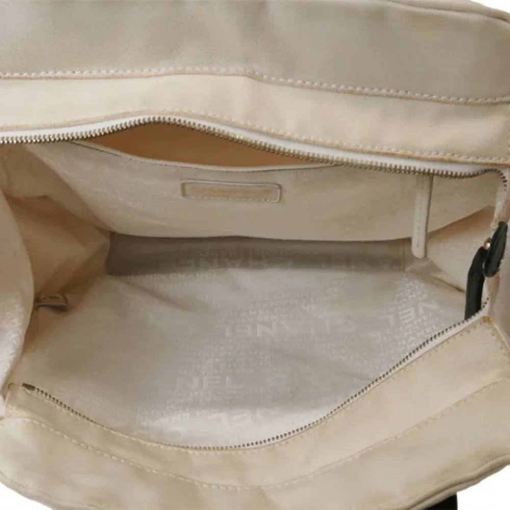 Chanel Vintage Pre-owned Canvas chanel-bags Beige Dames