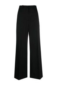 Schwarze Hose mit weitem Bein