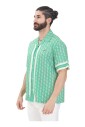 groen-overhemd-met-korte-mouwen-en-monogramprint