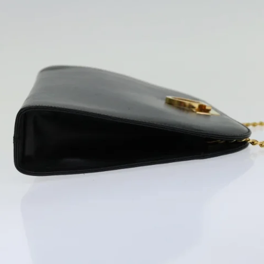 Salvatore Ferragamo Pre-owned Leather shoulder-bags Black Dames