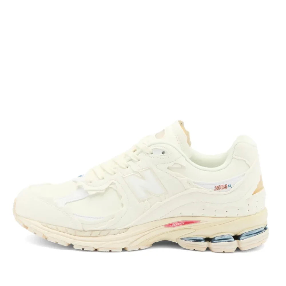 New Balance 2002R Protection Pack Heren Schoenen Beige