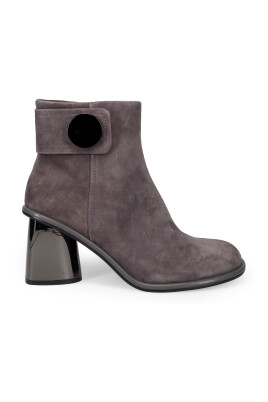 bottes-grises-elegantes
