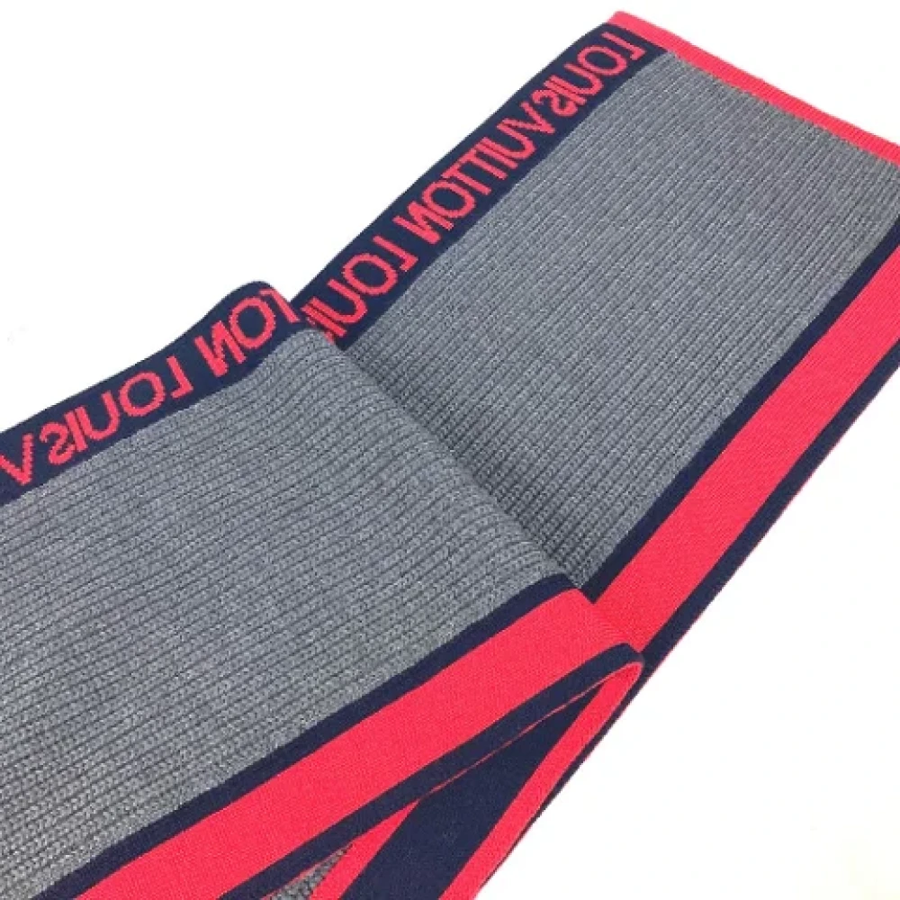 Louis Vuitton Vintage Pre-owned Wool scarves Blue Dames