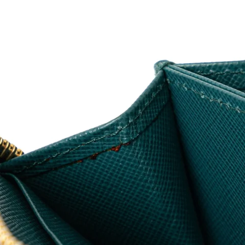 Prada Vintage Pre-owned Leather wallets Green Dames