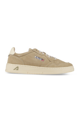sneakers-decontractees-pour-un-usage-quotidien