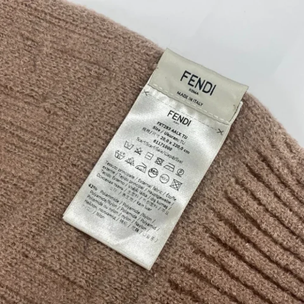 Fendi Vintage Pre-owned Nylon scarves Beige Dames