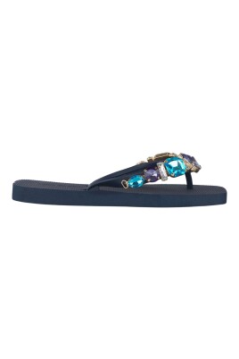 flip-flop-with-details