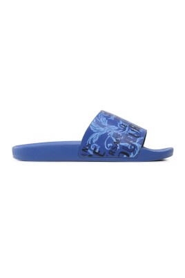 blue-flip-flops-and-sliders