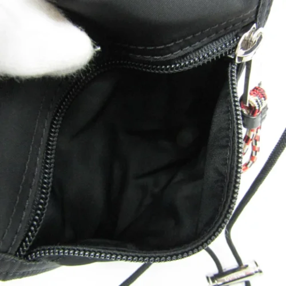 Burberry Vintage Pre-owned Nylon shoulder-bags Black Dames
