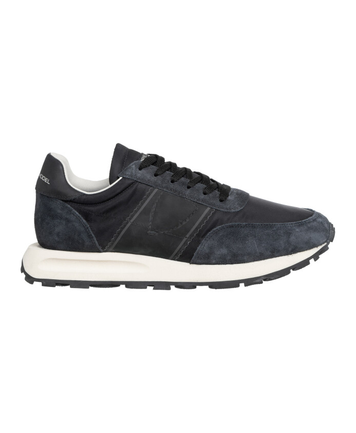 baskets-de-running-a-lacets-tour