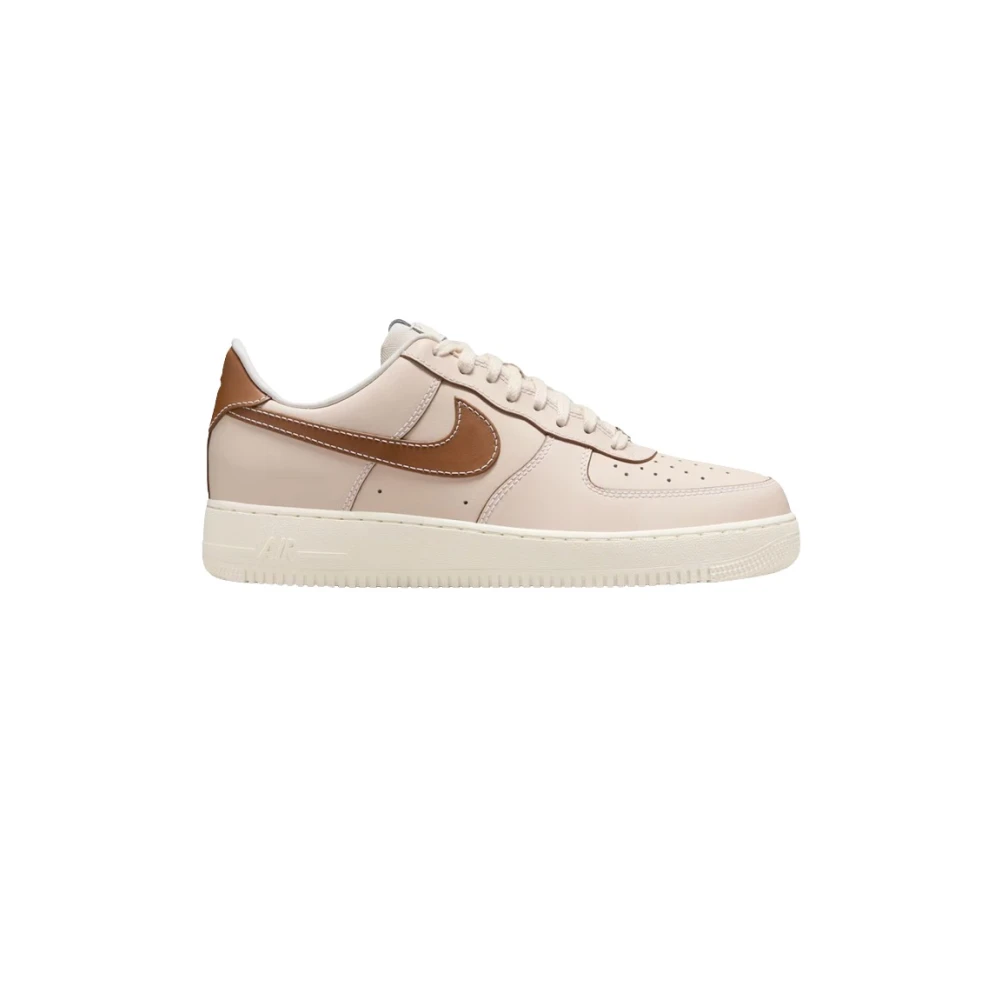 Nike - Shoes > Sneakers - Beige - Nike - Modalova