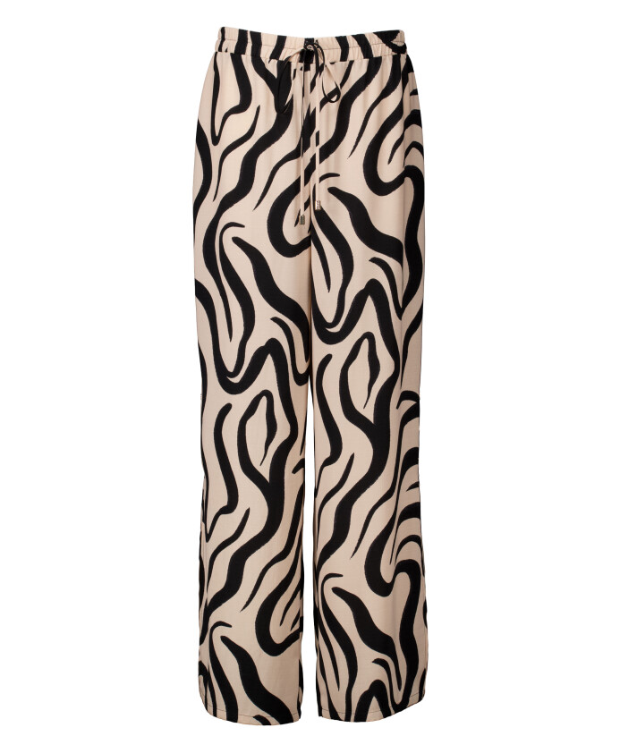 beige-pants-252178