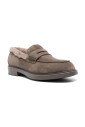 casual-grijze-loafers-met-rubberen-zool