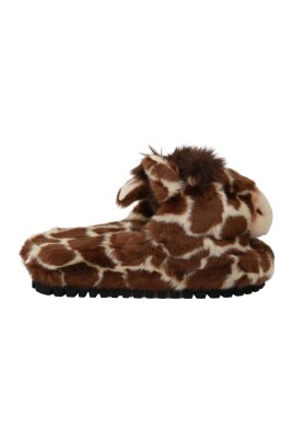 brown-giraffe-pattern-slides-slippers