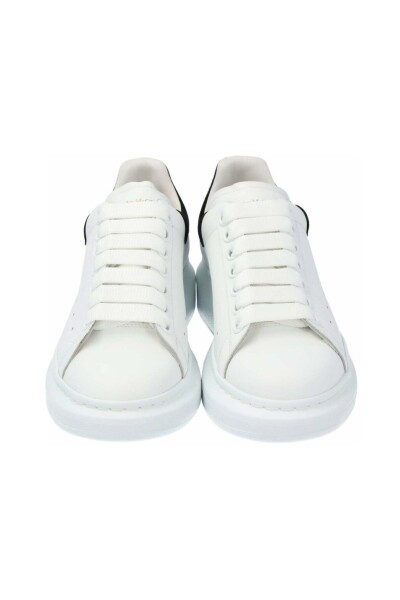 Oversized Sneaker