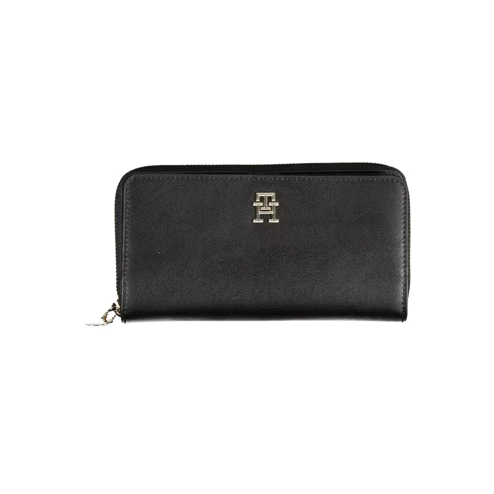 Tommy Hilfiger Women's Black Polyethylene Wallet