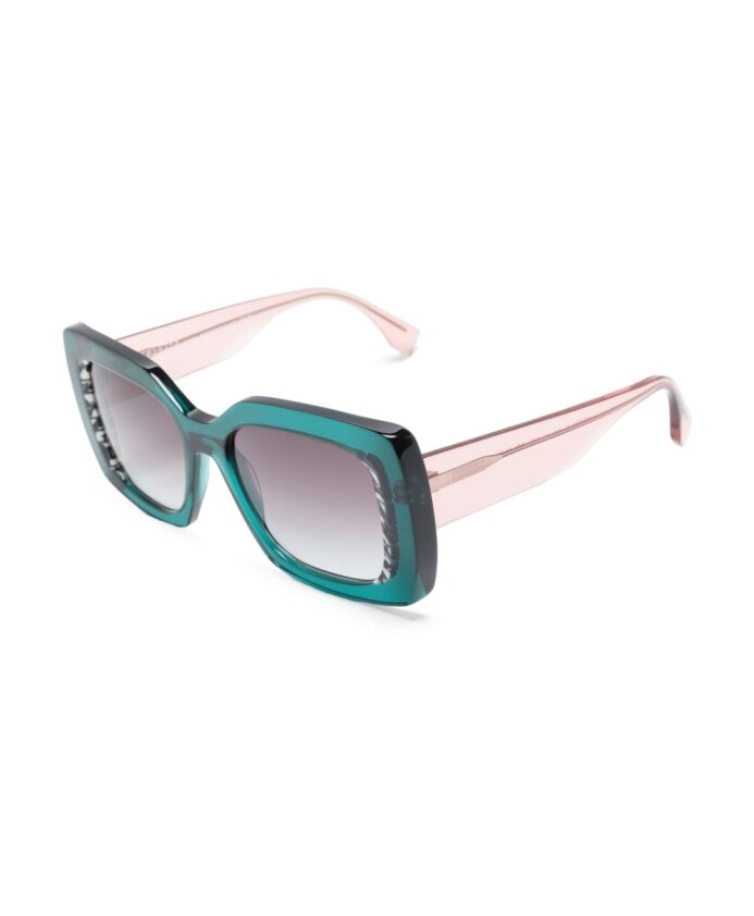 lunettes-de-soleil-bleues-2045-style-must-have