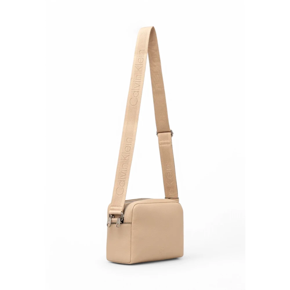Calvin Klein Jeans Stijlvolle Ritszak met Zakken Beige Dames