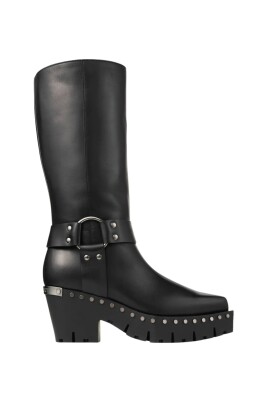 stylish-footwear-collection