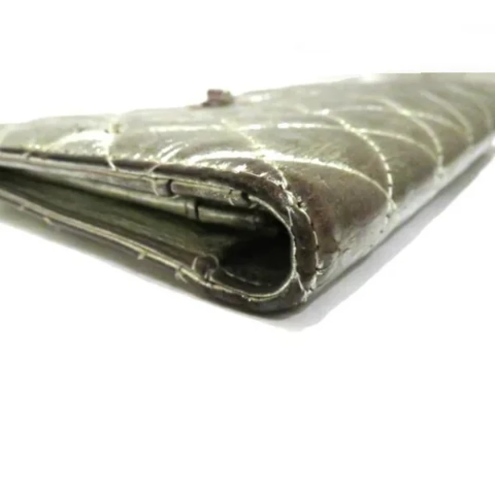 Chanel Vintage Pre-owned Leather wallets Gray Dames